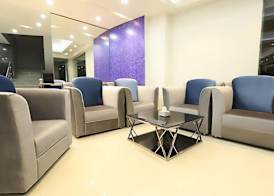 City Hotel & Suites 3