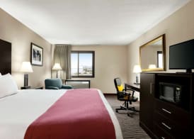 Baymont by Wyndham Sioux Falls West (67058) Sioux/ Near Airport 5