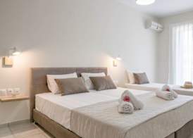 Pinelopi Hotel 5
