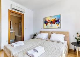 Aphrodite Premium Apartments II 2