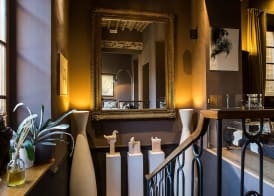 Porcellino Gallery Art Boutique BB 2