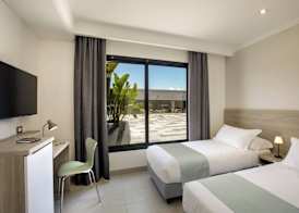Simon Hotel Aprilia 3