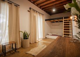 Hotel Sin Nombre 2
