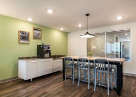 WoodSpring Suites Greensboro - High Point North 4