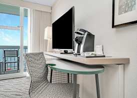 Holiday Inn Resort OCEANFRONT @ SURFSIDE BEACH by IHG 3