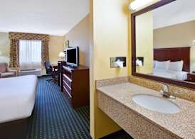 Quality Inn Marshall near I-69 4