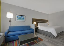 Holiday Inn Express MILWAUKEE DOWNTOWN by IHG 2