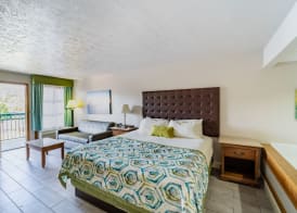 Accommodations By Willow Brook Lodge 5