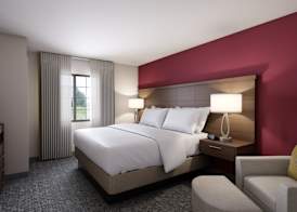 Staybridge Suites IAH AIRPORT EAST by IHG 3