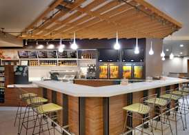 Courtyard by Marriott Charlotte Airport LoSo 4