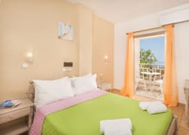 Panorama-Seaview Studios & Apartments 5