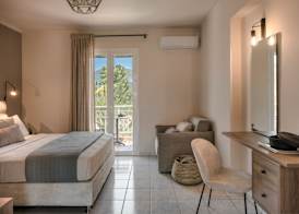 Rosilion Studios & Apartments 2