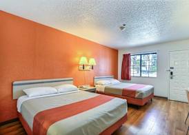Super 8 by Wyndham Livermore 2