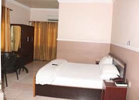 NEW POINT HOTEL AND SUITES 5
