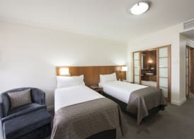 Majestic Roof Garden Hotel 4