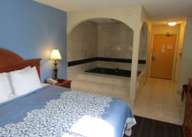Days Inn by Wyndham Runnemede Philadelphia Area 4