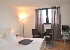 Hotel zum Dorfbrunnen - Bornheim, ihr Aufenthalt zwischen Köln & Bonn 5