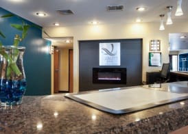 Quality Inn Airport East 4