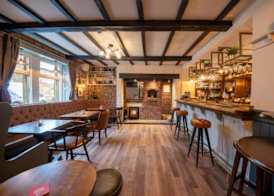 Host Stay Woodroffe Arms Hope Double Room 1 5