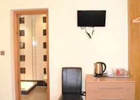 Hotel 65 2