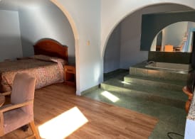 Full Moon Inn 3