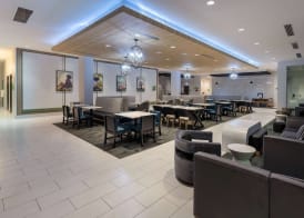 La Quinta Inn & Suites by Wyndham Maricopa Copper Sky 3