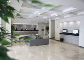 Everest Hotel 5
