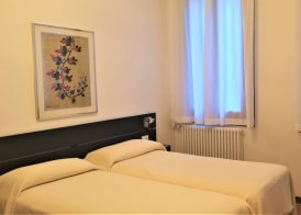 Hotel Rossi 3