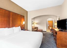 Comfort Suites Vincennes 5