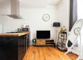 Charming London Apartment Near Hyde Park 5