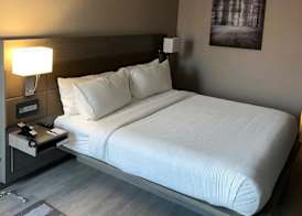 AC Hotel by Marriott Des Moines East Village 5