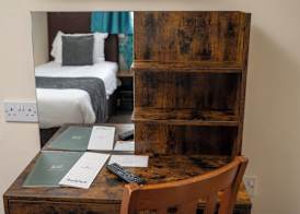 Bell Hotel by Greene King Inns 4