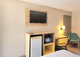 Days Inn by Wyndham McAllen 5