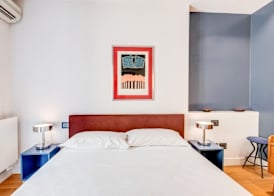 GuestHost - Piazza Santa Croce Design Apartment with Balcony 4