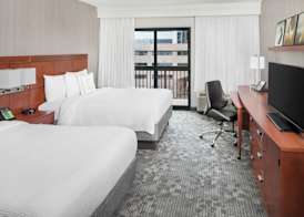 Courtyard By Marriott Jersey City Newport 3