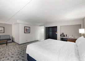 Best Western Plus Harrisonburg 5
