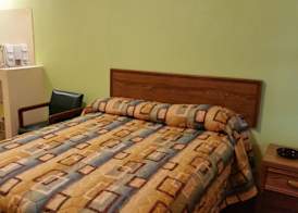 Relax Inn Motel 5