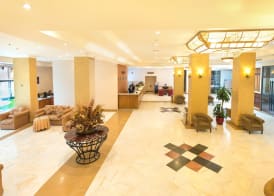 Ani Plaza Hotel 2