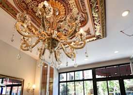 By Historial Hotel Due 2