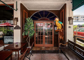 Norman's Hotel and Dining 2