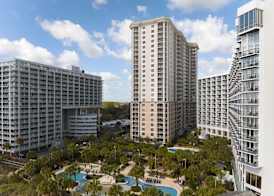 Royale Palms Condominiums 4