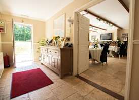 Lovesgrove Country Guest House 2
