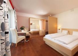 Die Dorfvilla - Includes Tauern Spa Kaprun Wellness Access 13 km away 3