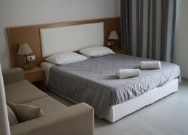 Petinaros Hotel 2