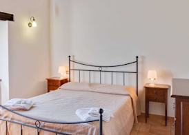 Authentic Marche Hideaway 5