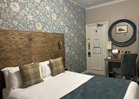 The Abbey Inn 5