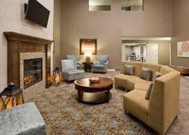 GrandStay Delano 2