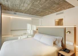 Sercotel Granada Suites 5