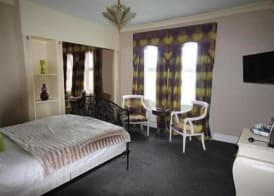 The Lilly Restaurant With Rooms 4