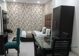 Hotel Mandakini Lush 5
